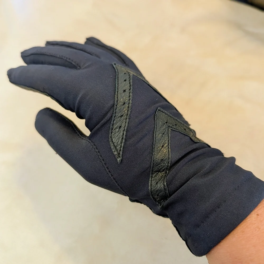 Vintage Iso-toner Warm-up Gloves By Aris Navy Faux Leather Chevron Accents